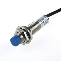 Senzor de apropriere inductiv LJ12A3-4-Z/BY PNP NO