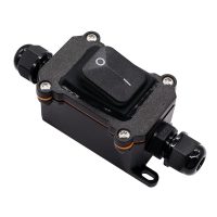 Comutator cu basculant rezistent la apă în cutie de echipamente 15A, 250VAC IP65 - negru, trecere