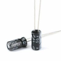 Condensator 10uF 50V