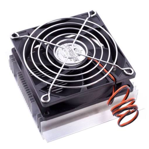 Foto - Chladič s 92 mm ventilátorem pro 40 mm Peltierův článek (např. TEC1‑12706)